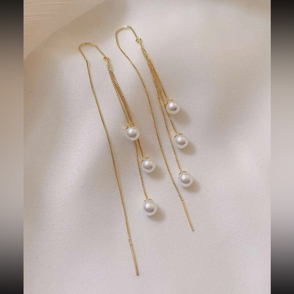 Anthropologie Jewelry - Classic Gold & Pearl Threader Earrings ✨🤍 perfect for weddings & prom